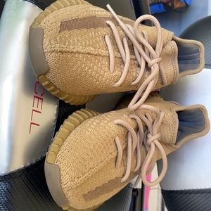 Yeezy tan used with box